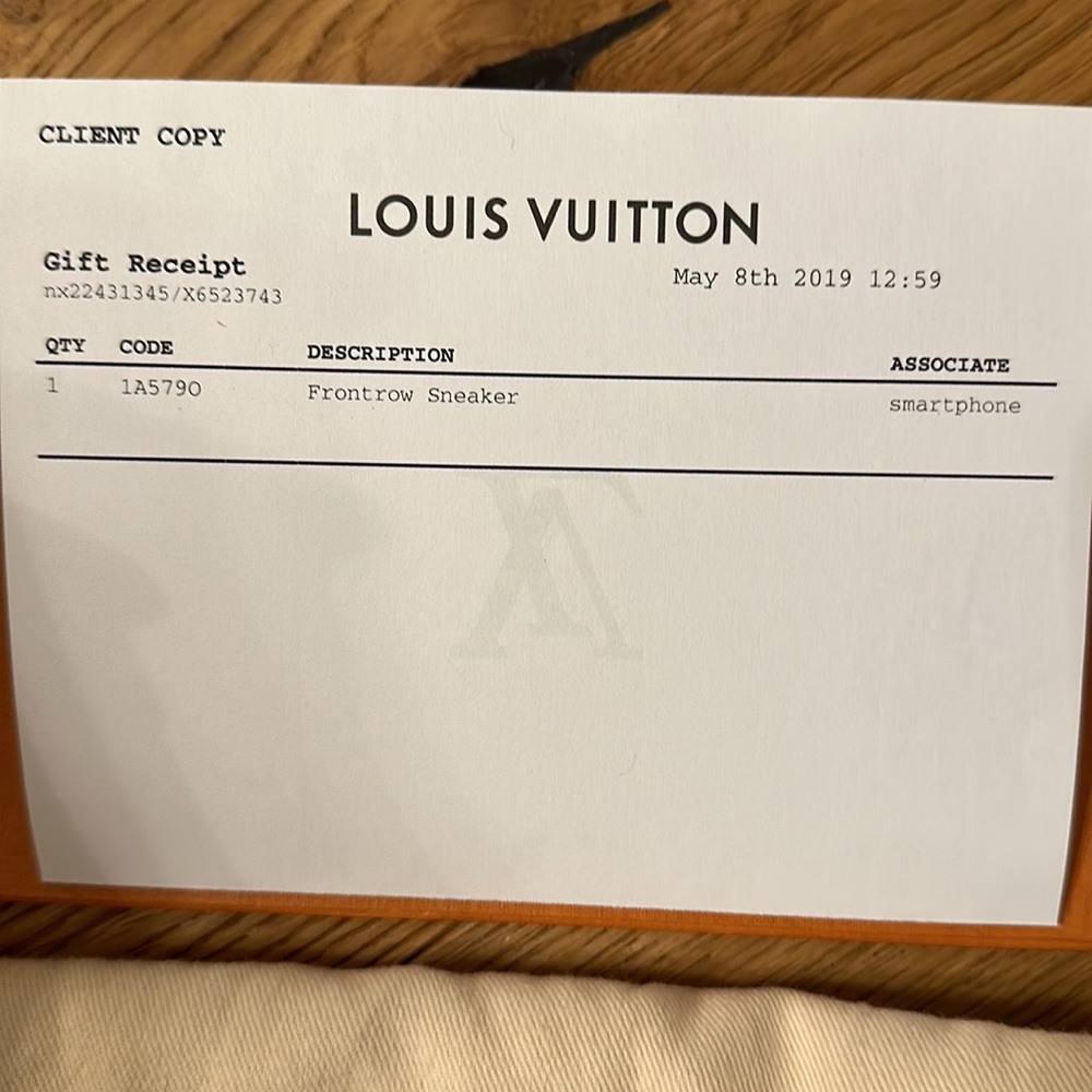 Louis Vuitton Sneaker 1A5790 37.5 Box Dust Bag extra shoe strings - Picture 2 of 8